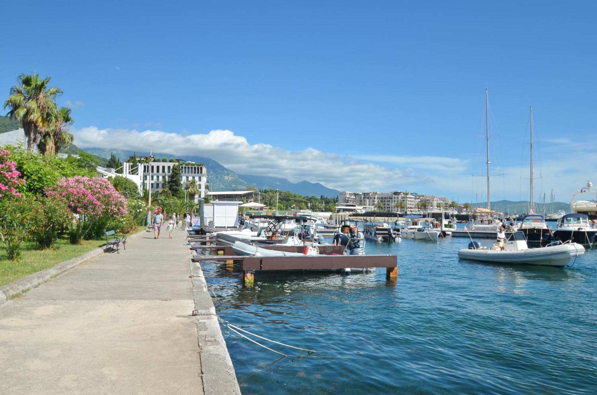 Trojanovic Apartments Tivat Luaran gambar